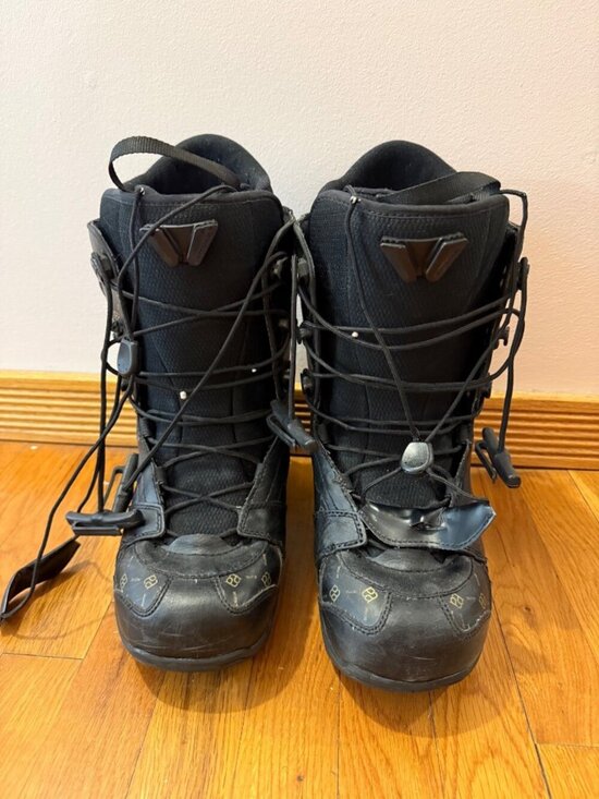 Atomic Snowboard Boots Size US 8 Black With Patterned Design - Mens Snow Gear main image 14